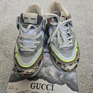 Gucci sneakers